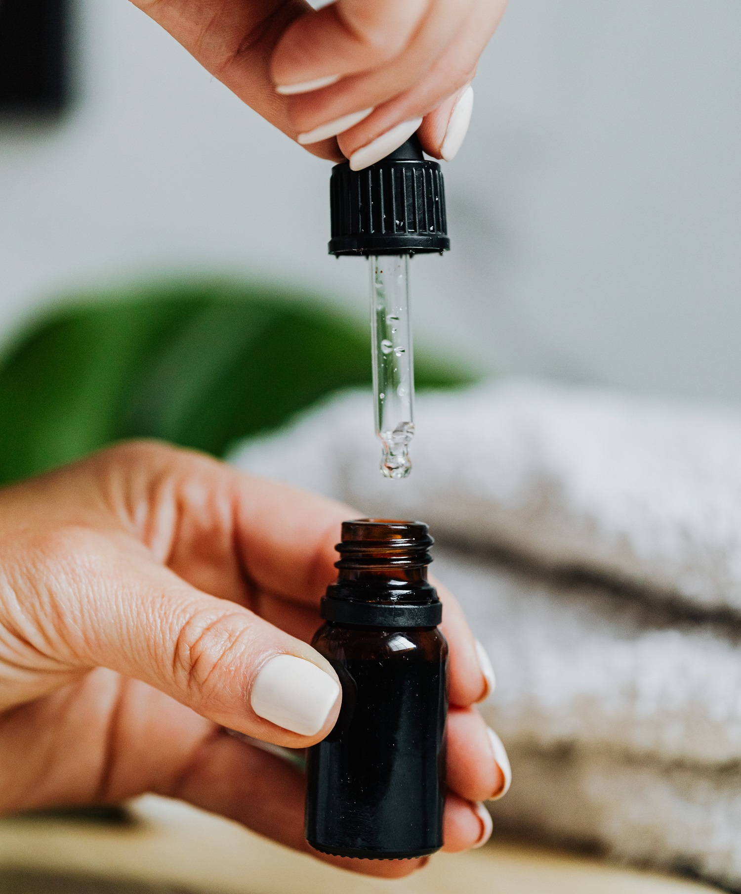 Why should you use a face serum? Check out what you need to know about this product