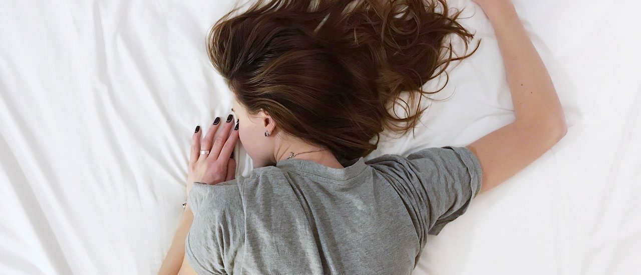 What is the best time to sleep? Check out what the experts think
