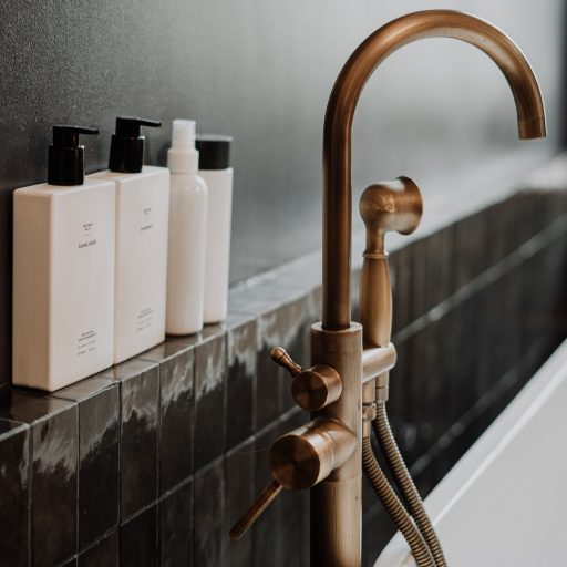 What should you look for when choosing shampoo and conditioner for your hair?