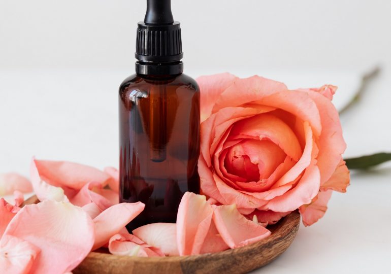 It lightens scars and discoloration, and smooths wrinkles. We suggest why else you should use rose oil