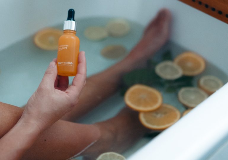 Vitamin C in cosmetics is very popular. However, there is one ingredient with which it must not be combined