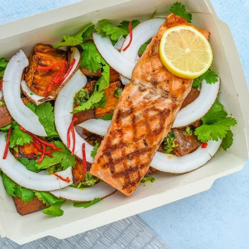 5 simple and healthy lunch meals you can take with you to work or school